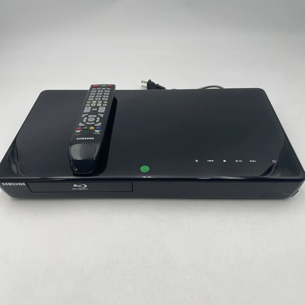 Samsung DVD BD-P3600 1080p Blu-Ray Player Wireless Lan PC Streaming w/Remote